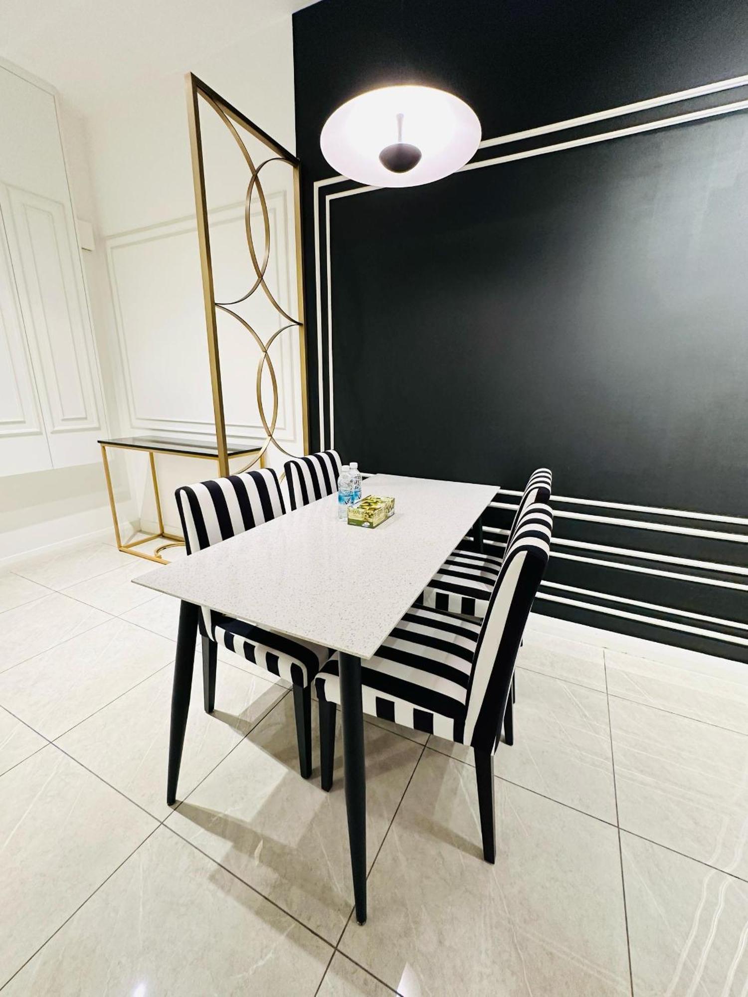 Axon Bukit Bintang By Taheeens Apartment