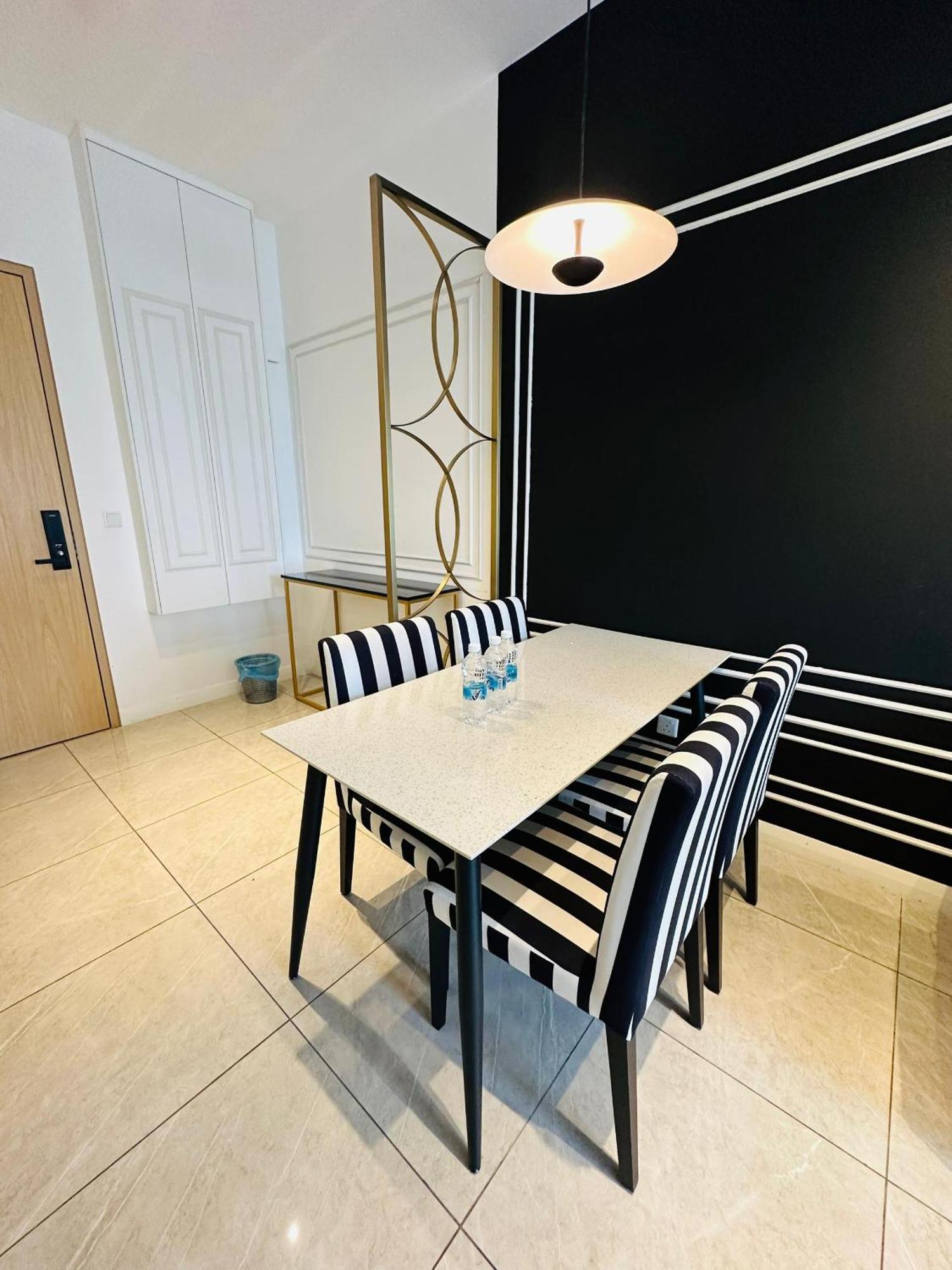 Axon Bukit Bintang By Taheeens Apartment